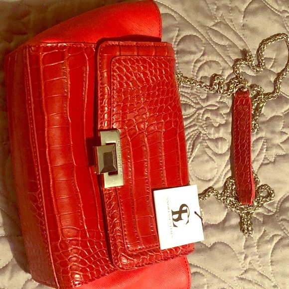 Red Purse- new with tags - Picture 1 of 4